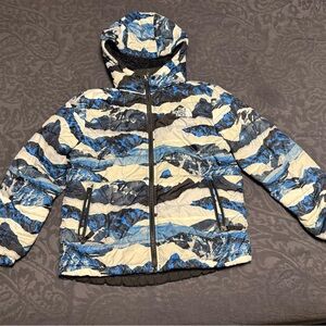 The North Face Kids Blue Camo Puffer Jacket
